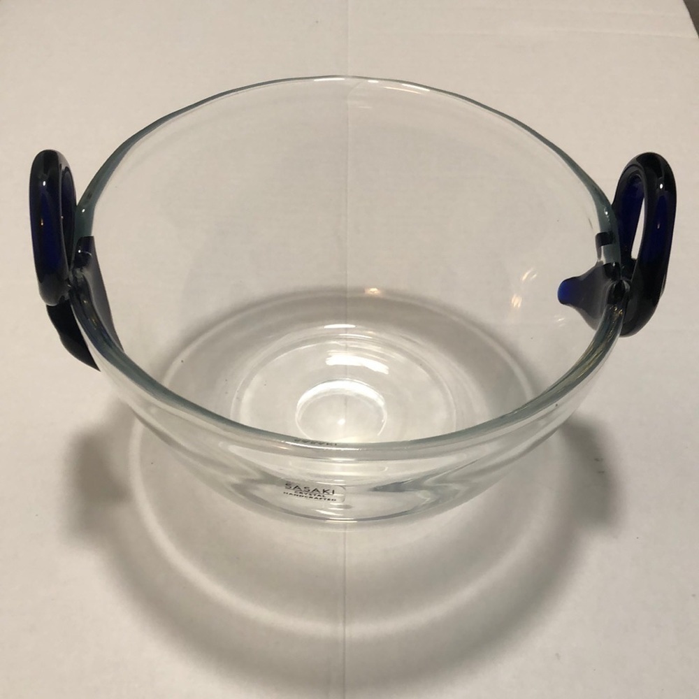 SADAKI Crystal handcrafted bowl clear glass with dark blue leaf detail handles